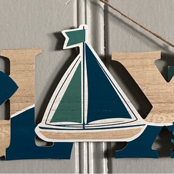 NWT Coastal Wooden RELAX Decoration Sign w/ Coral 🪸 & Sailboat ⛵️ - Picture 7 of 17